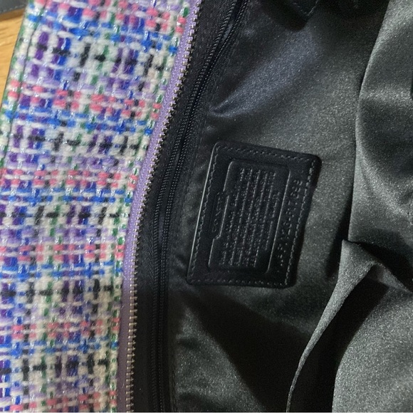 Coach handbag 9.5 tall 15.5 wide - Picture 5 of 9